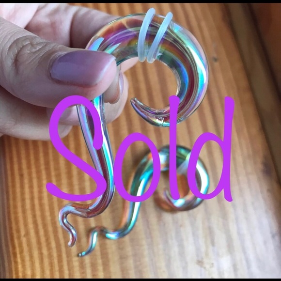 Hot Topic Jewelry - Rainbow Translucent Glass Plugs 1/2 Inch
